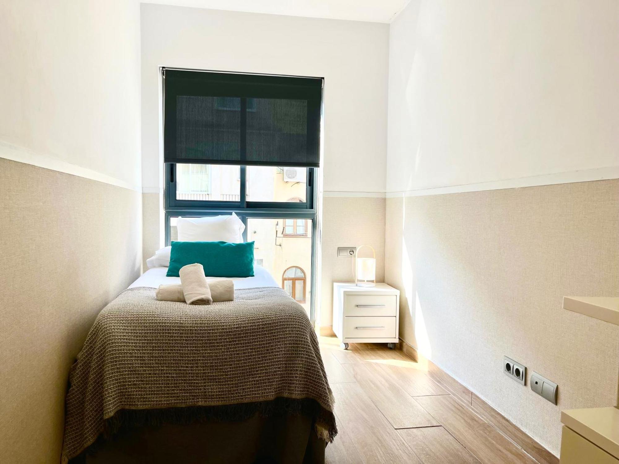Feelathome Mozart Apartments Барселона Экстерьер фото