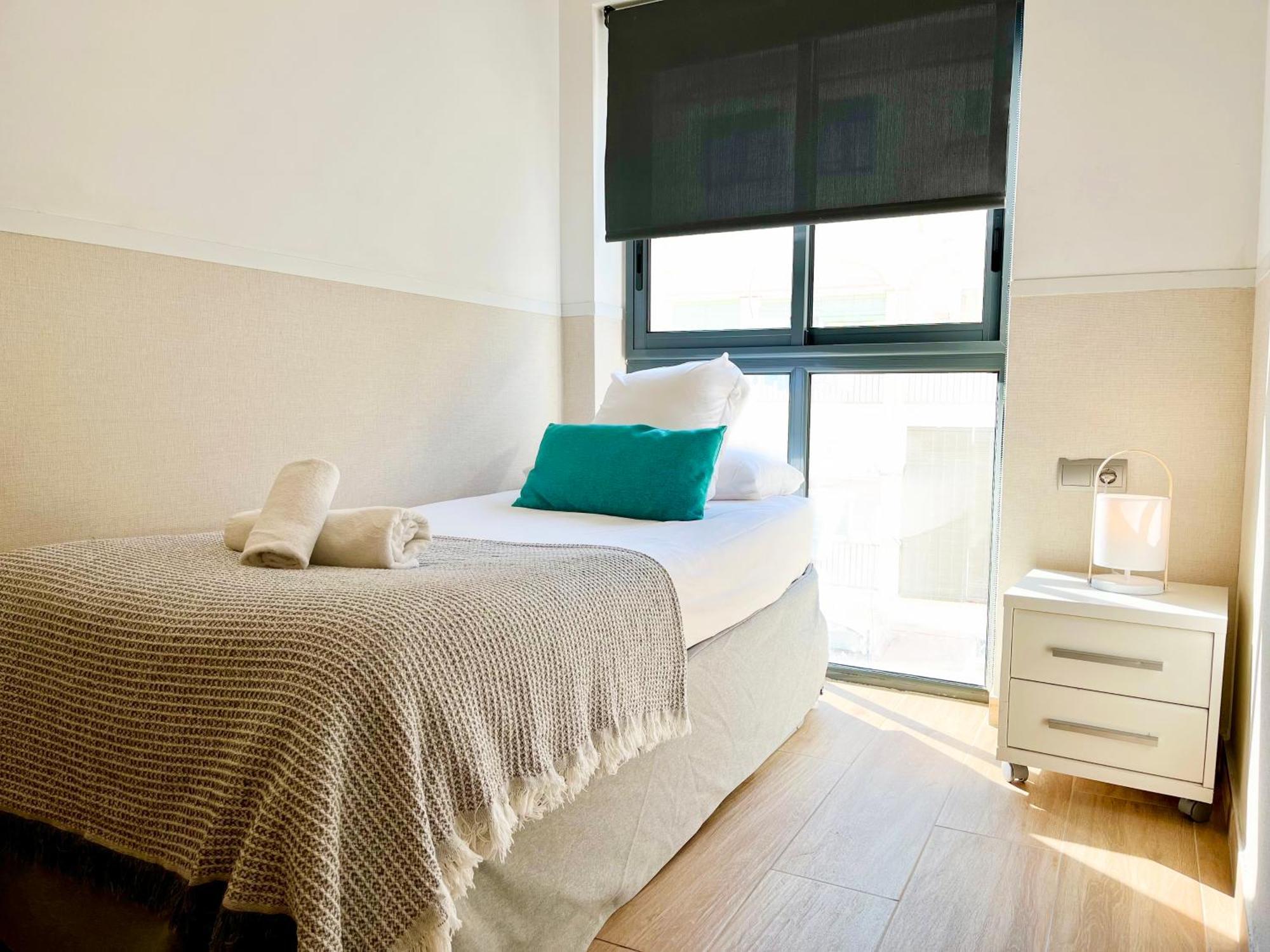 Feelathome Mozart Apartments Барселона Экстерьер фото