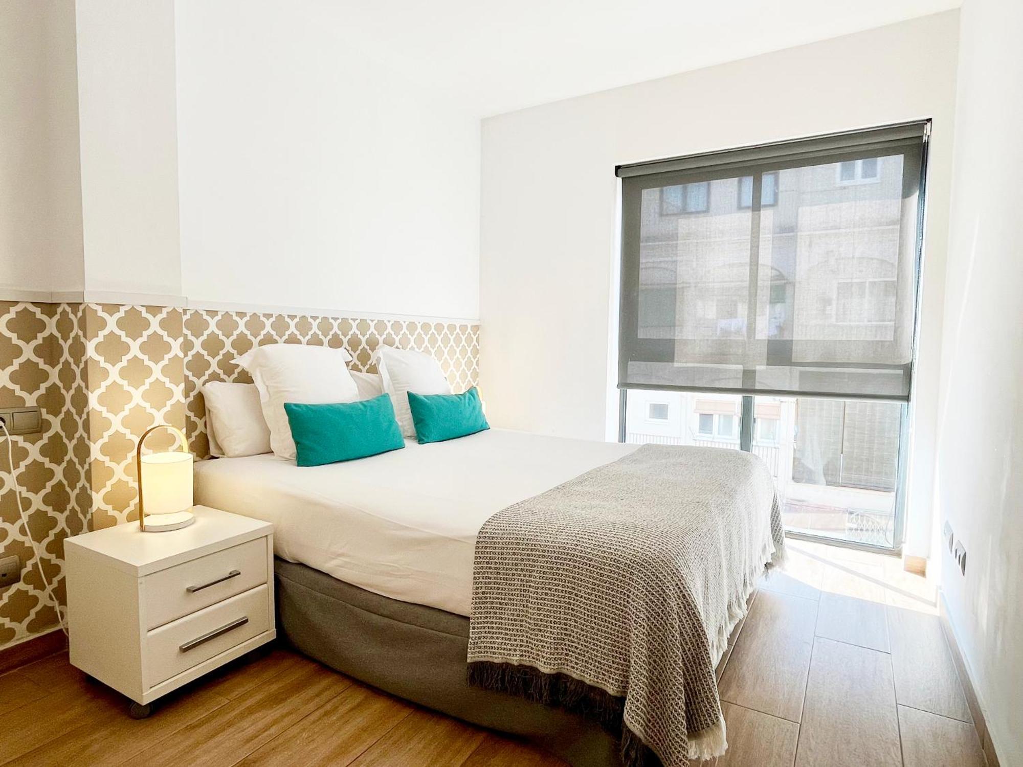 Feelathome Mozart Apartments Барселона Экстерьер фото
