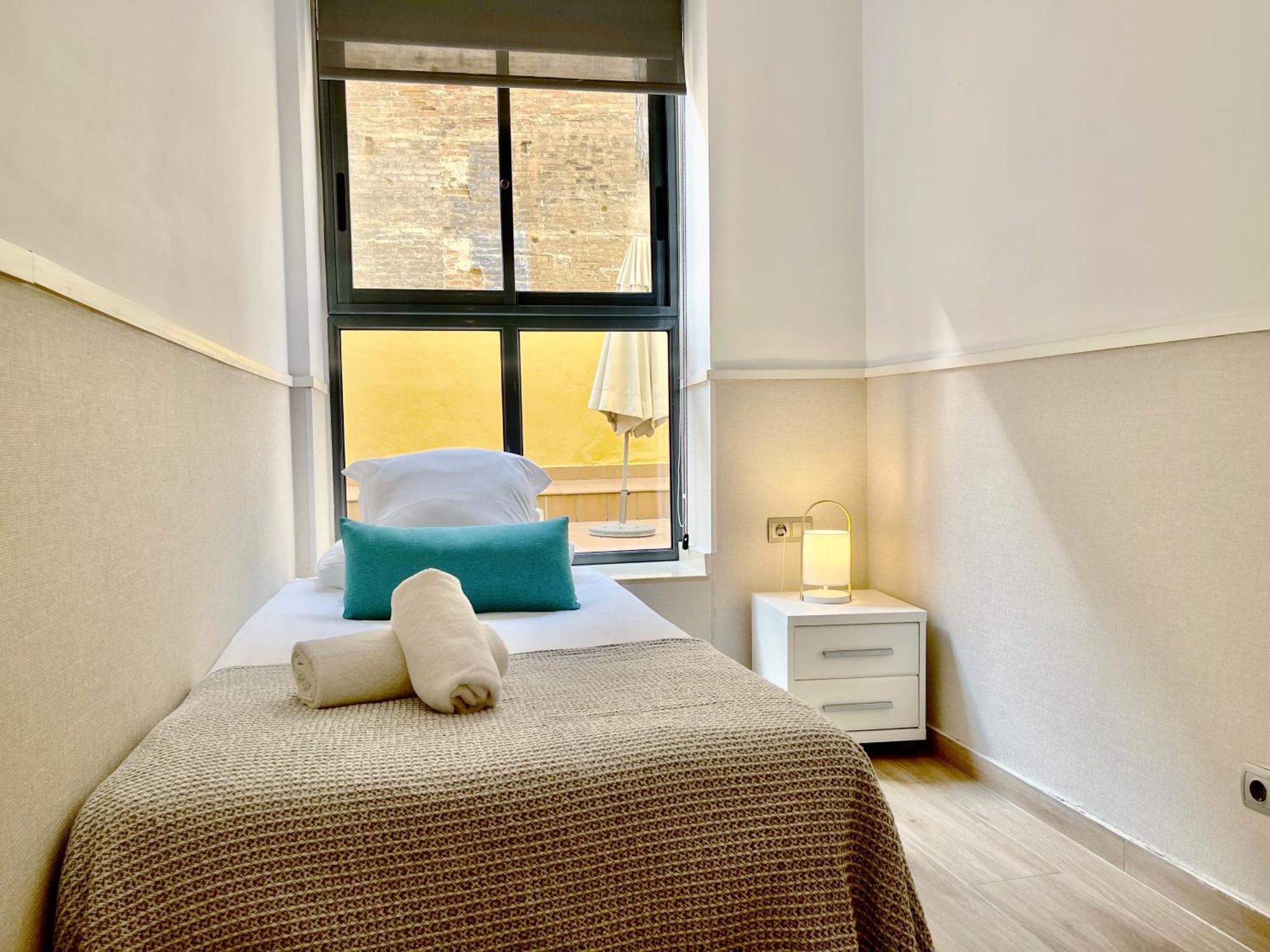 Feelathome Mozart Apartments Барселона Экстерьер фото